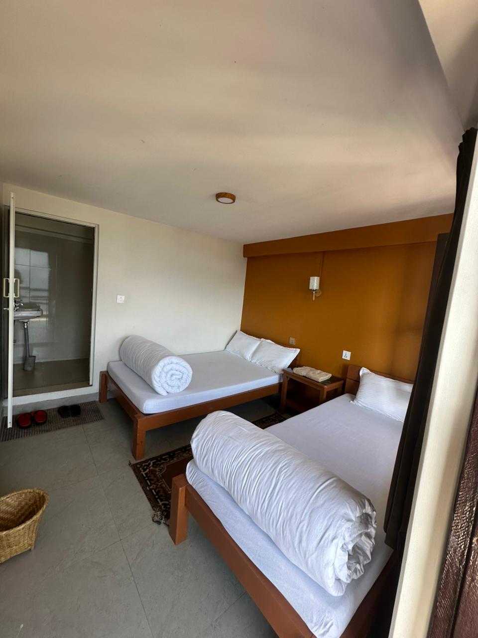 Bed And Breakfast (BB)